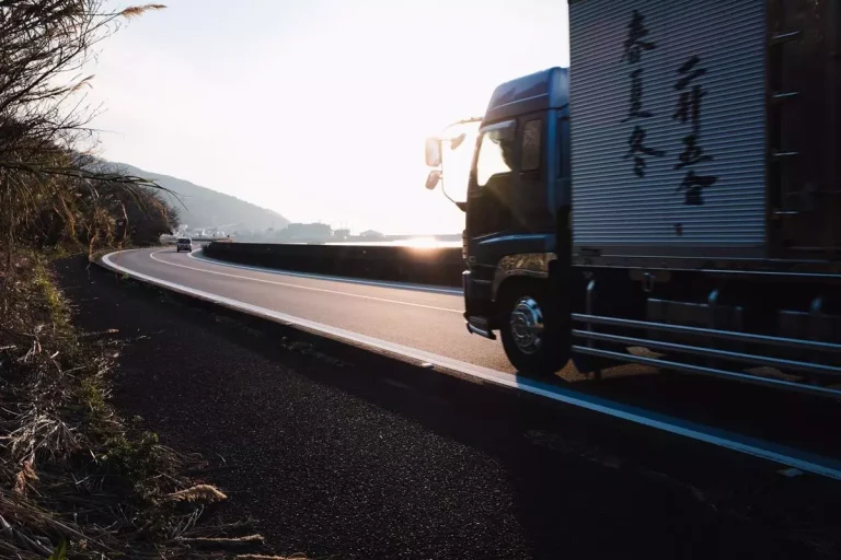 mak-fVDOn6sXWps-unsplash